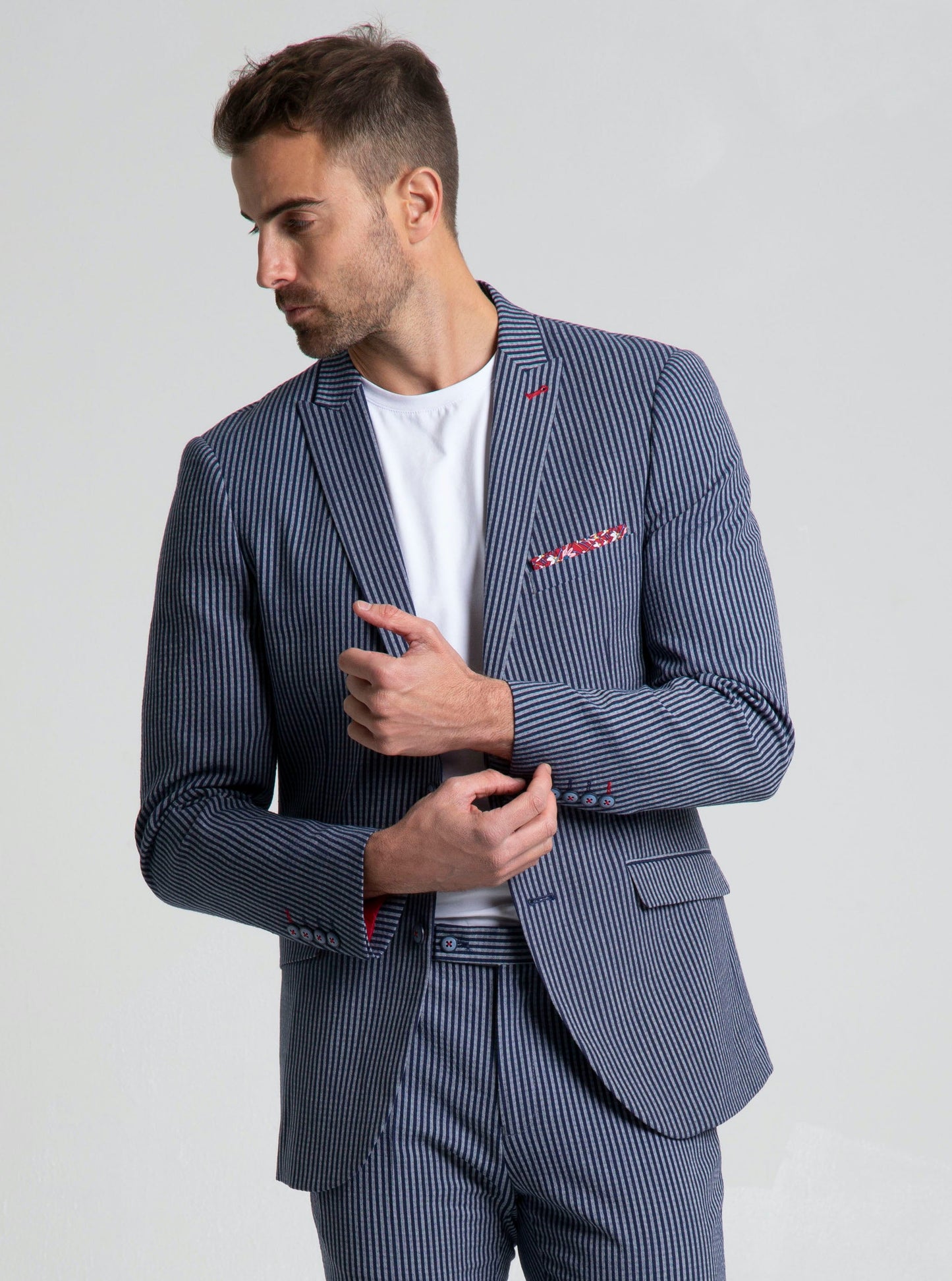 Paisley & Gray Ashton Peak Navy & Grey Seersucker Suit